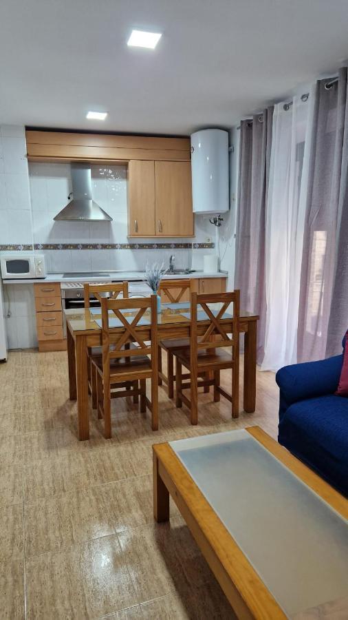 شقة Apartamento Baeza Cozar 1 المظهر الخارجي الصورة